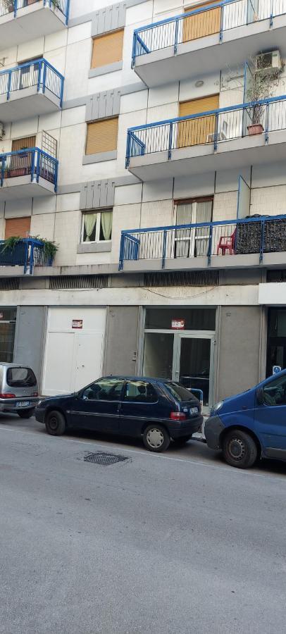 Le Gemelle Apartment Bari Bagian luar foto