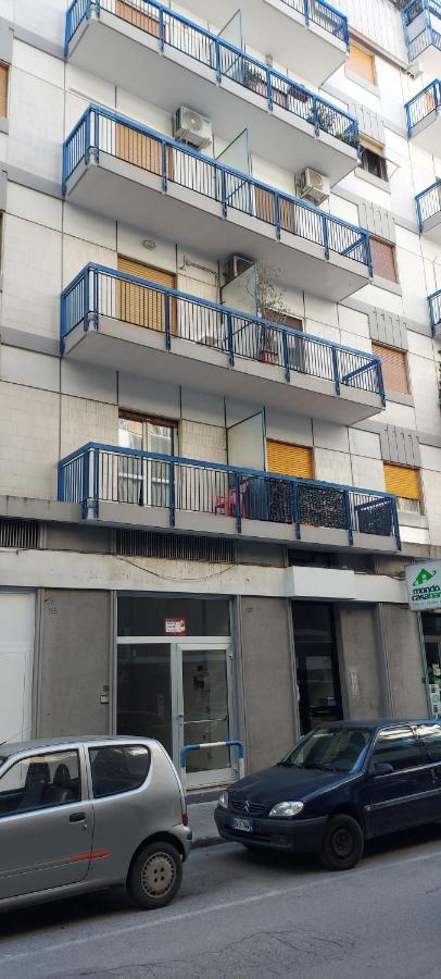 Le Gemelle Apartment Bari Bagian luar foto