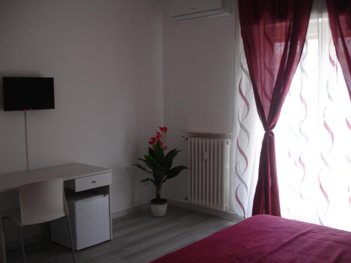 Le Gemelle Apartment Bari Bagian luar foto