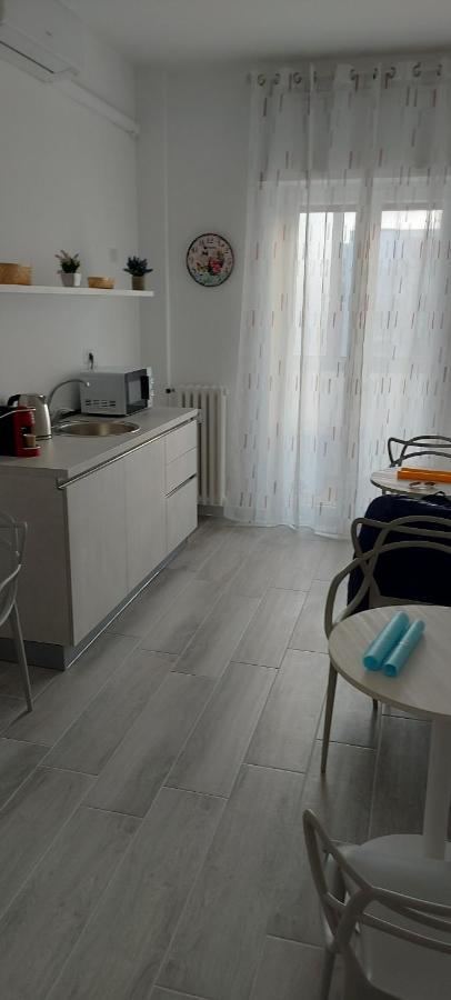 Le Gemelle Apartment Bari Bagian luar foto
