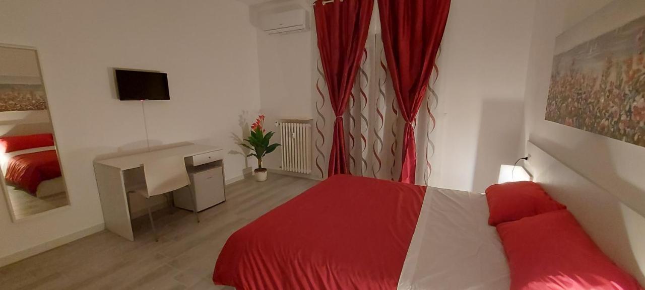 Le Gemelle Apartment Bari Bagian luar foto